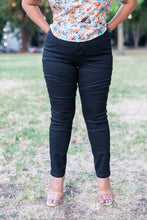 Load image into Gallery viewer, Classic Black Skinny Jeans
