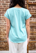 Load image into Gallery viewer, Simply Sophisticated Blouse (Blue)
