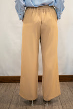 Load image into Gallery viewer, Wide Leg Trousers (Khaki)
